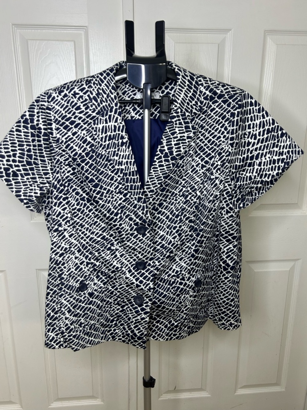 dressbarn Navy and White Short Sleeve Button-Down Blazer